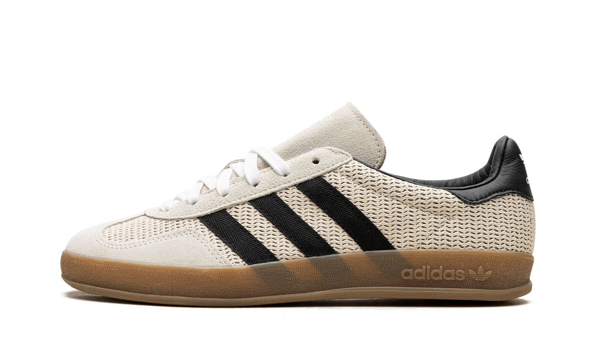 Gazelle Indoor "Aluminum / Core Black" IH4769